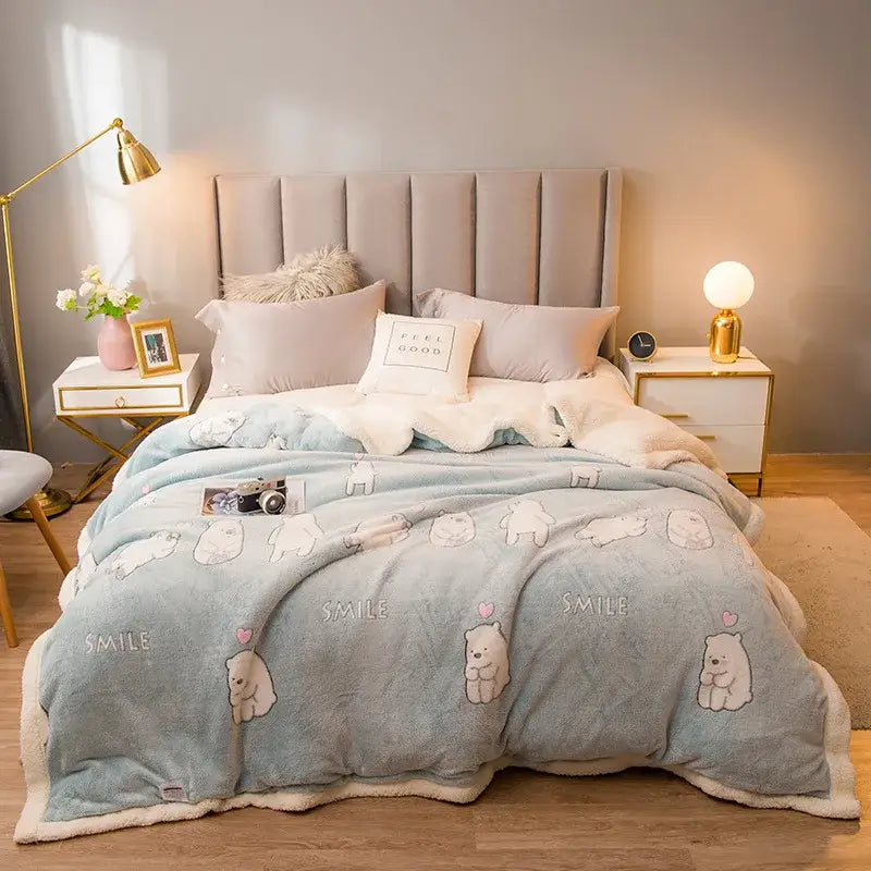 Plush cream floral fleece wool blanket for bedroom