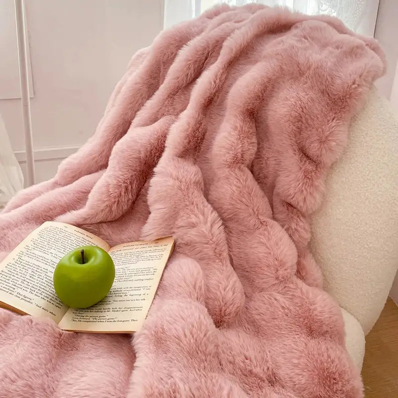 Plush cream & gradient pink double layer faux fur bedroom blanket