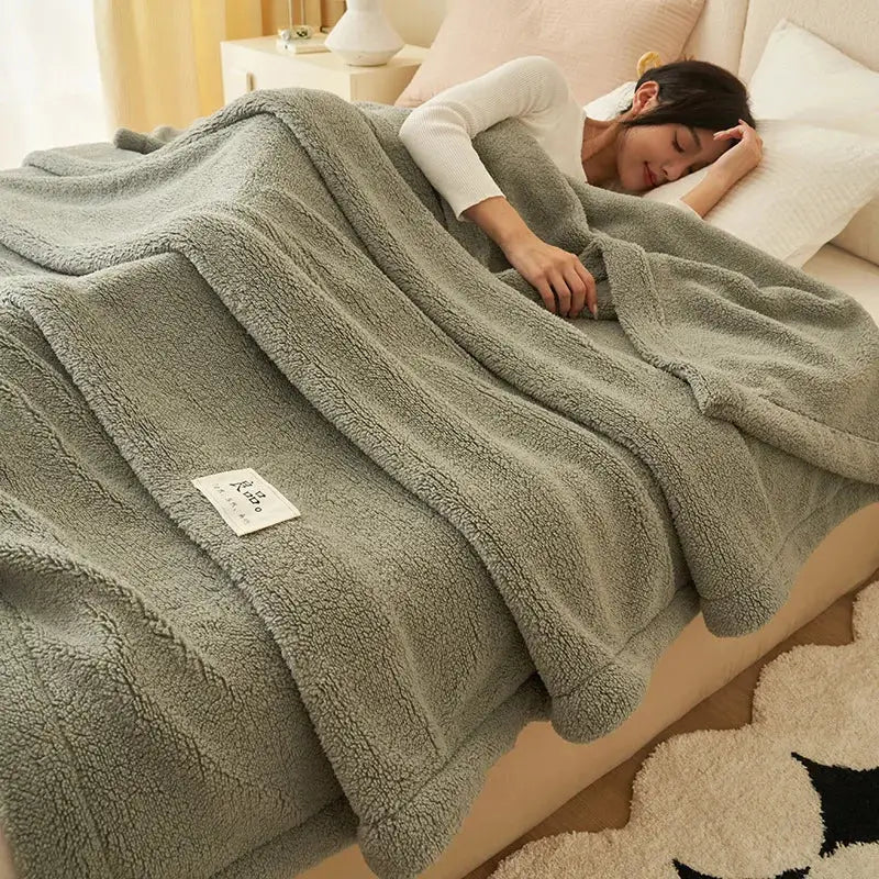 Plush gray & cream coral fleece blanket – bedroom cozy sofa cover
