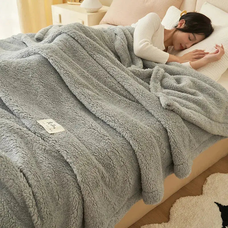 Plush gray & cream coral fleece blanket – bedroom cozy sofa cover