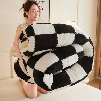 Plush navy & white cozy checkerboard duvet blanket bedroom fleece