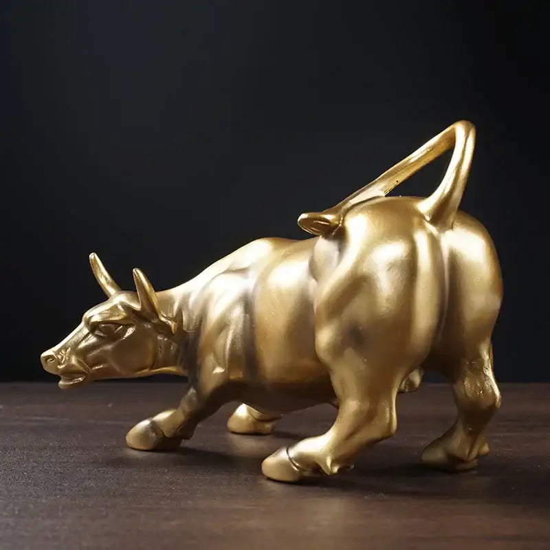 Polished gold wall street bull statue office decor
