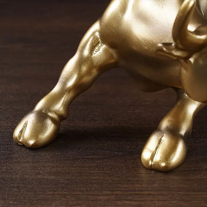 Polished gold wall street bull statue office decor