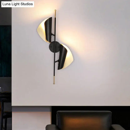Postmodern black & gold ribbed leaf wall light for staircase