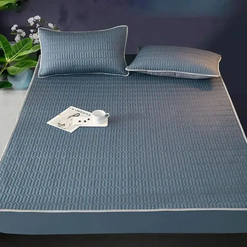 Quilted blue latex fitted sheet set bedroom cooling mattress pad