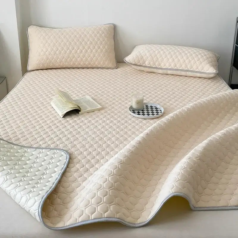 Quilted light green cooling mat bedroom bedding set