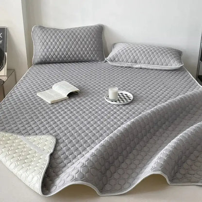 Quilted light green cooling mat bedroom bedding set