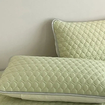 Quilted light green cooling mat bedroom bedding set