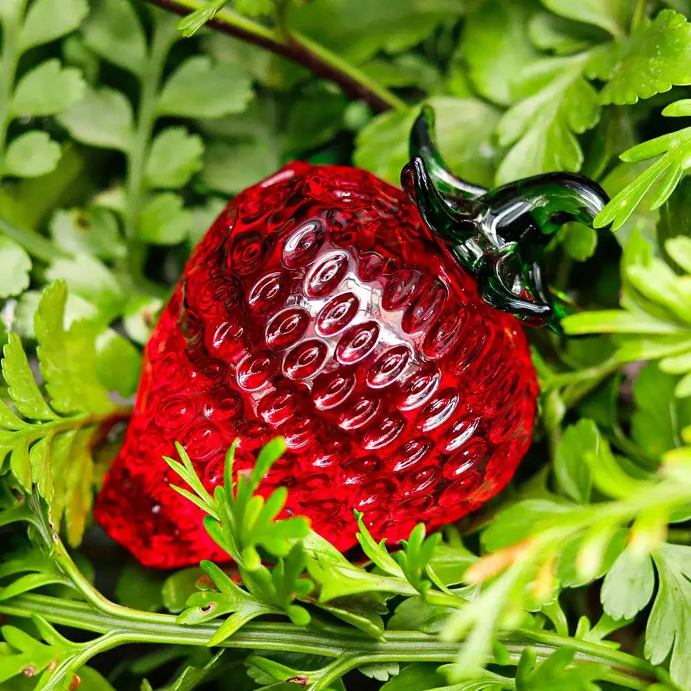 Red glass strawberry figurine – kitchen crystal fruit ornament