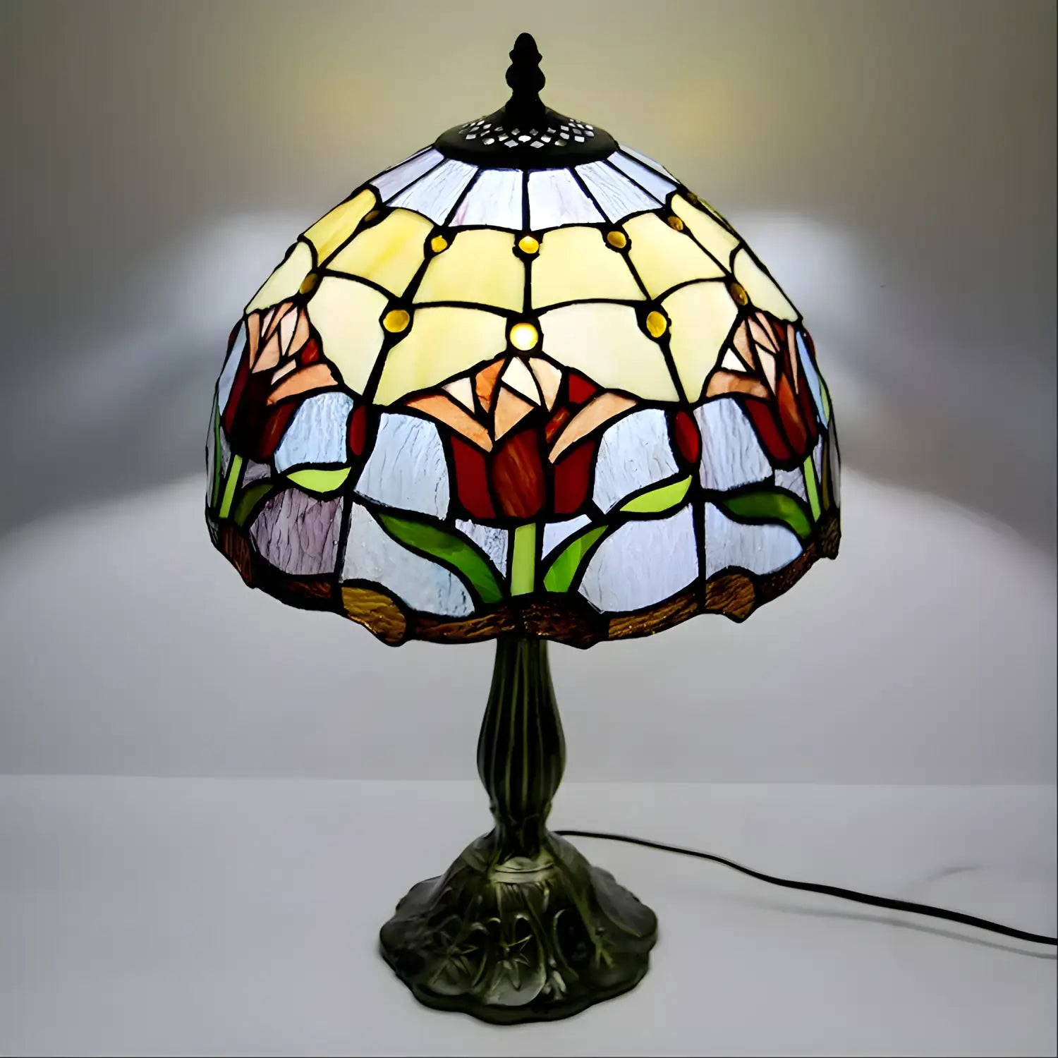 Red Tiffany-Inspired Lamp with Tulip Glass Design