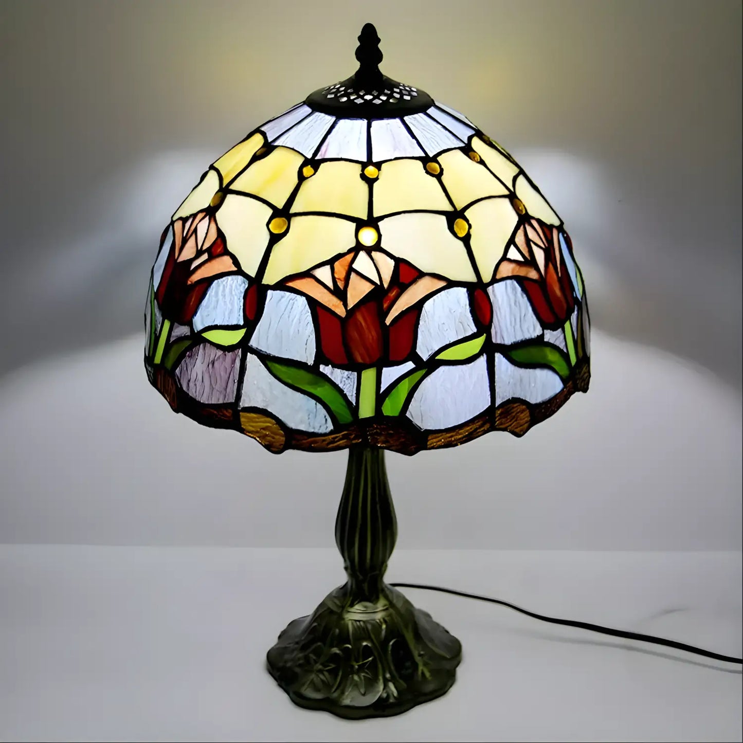 Red Tiffany-Inspired Lamp with Tulip Glass Design