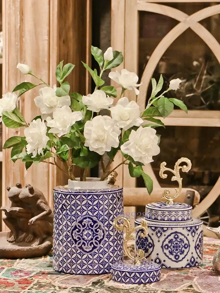 Retro blue & white porcelain covered vase jar living room storage