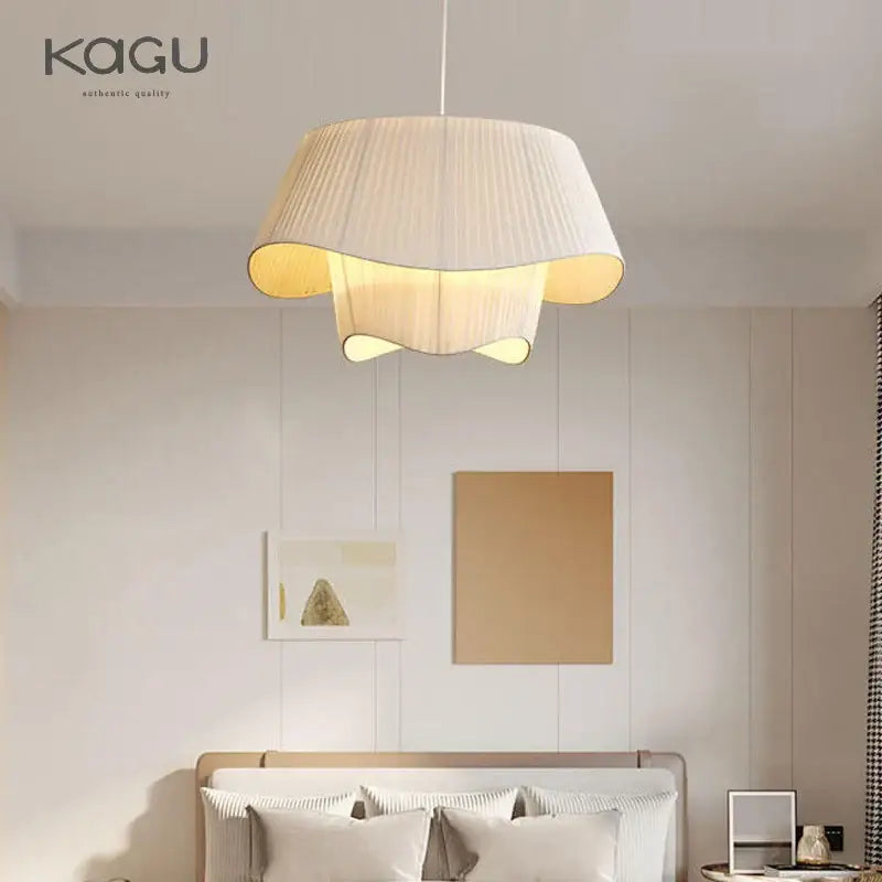 Retro pleated cream fabric chandelier bedroom pendant light