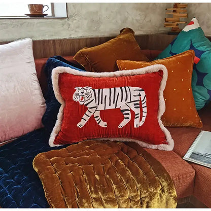 Retro red velvet tiger embroidery cushion cover living room decor