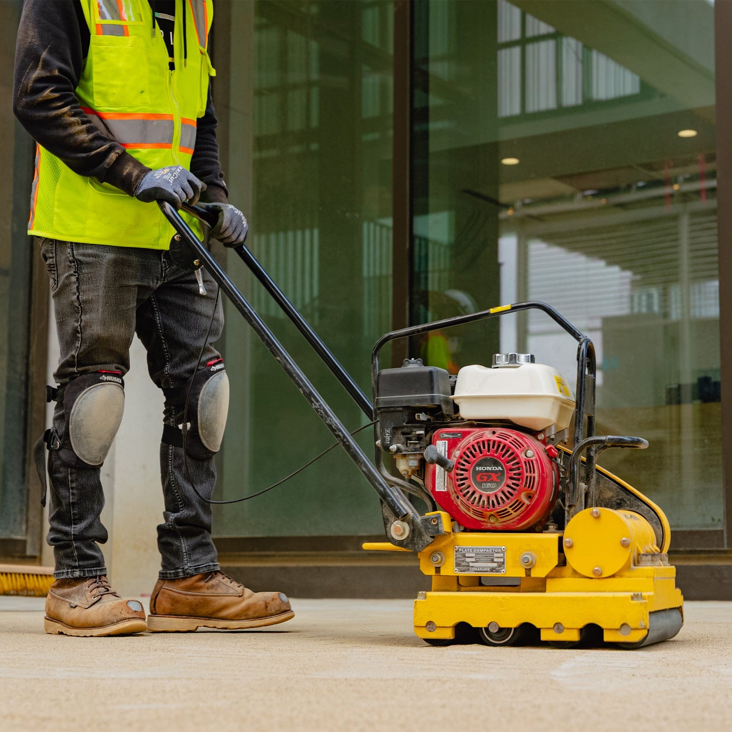 5.5 HP Honda Paver Roller Compactor 17x12 for Pavers, Bricks, Stone, Sand Compaction