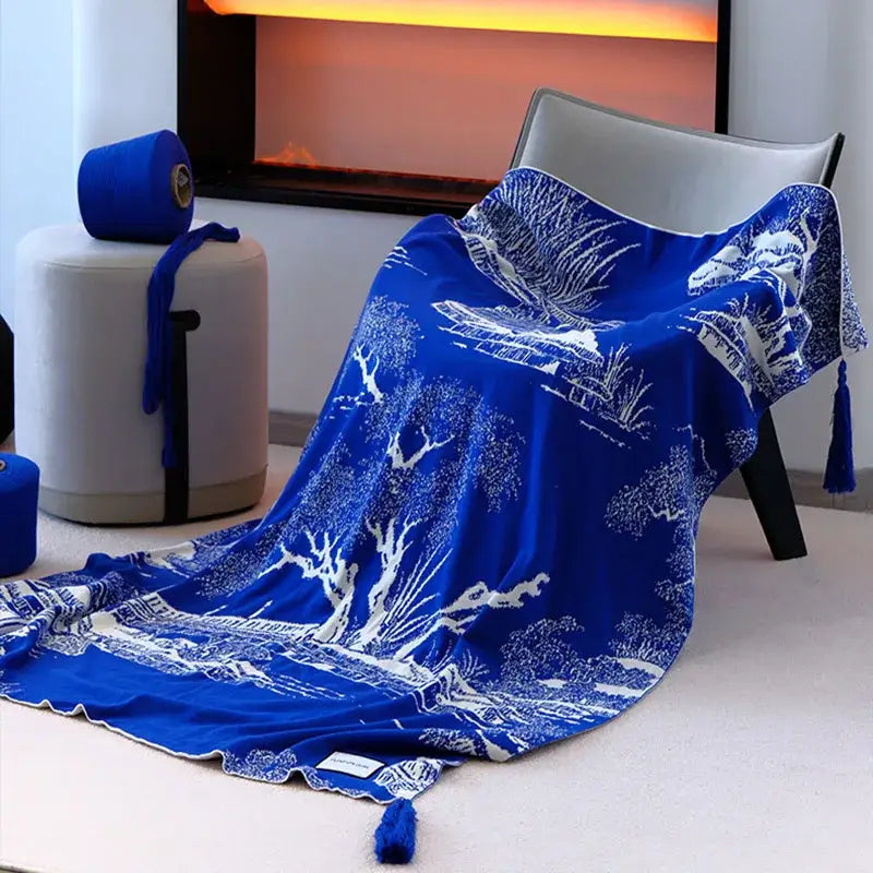 Royal blue and white knitted sofa blanket living room throw
