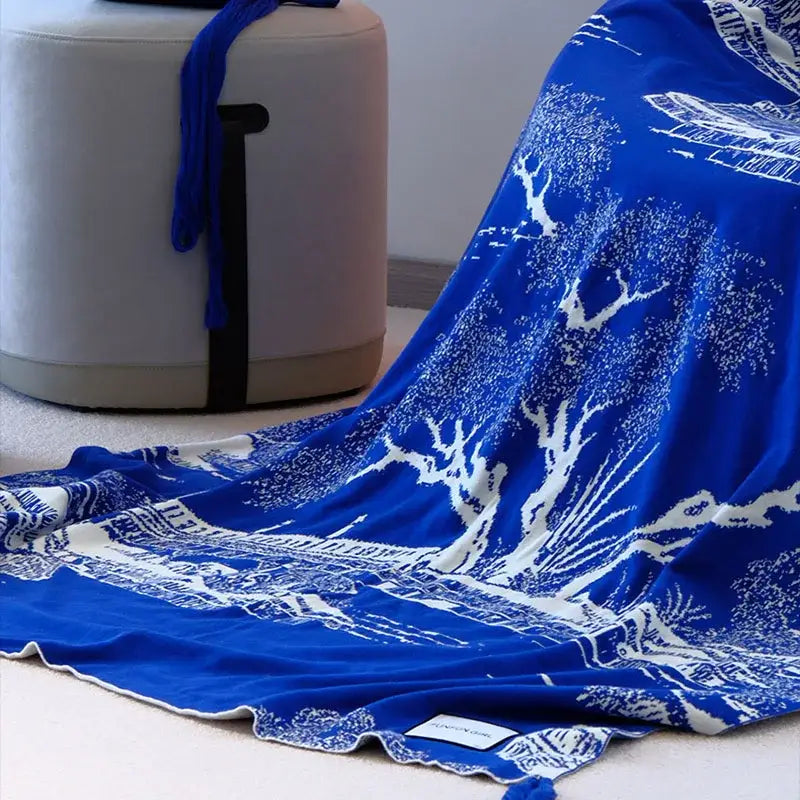 Royal blue and white knitted sofa blanket living room throw