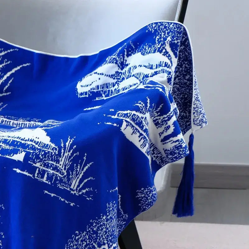 Royal blue and white knitted sofa blanket living room throw