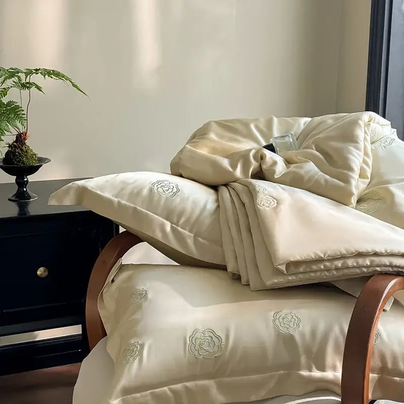 Satin cream eucalyptus fiber flower embroidery quilt set bedroom