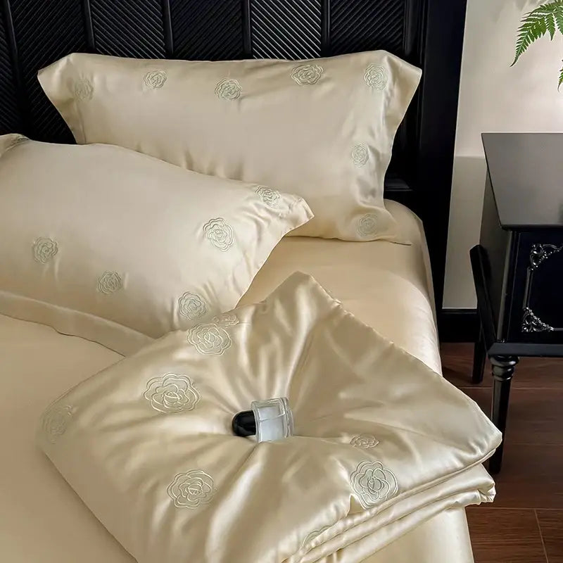 Satin cream eucalyptus fiber flower embroidery quilt set bedroom