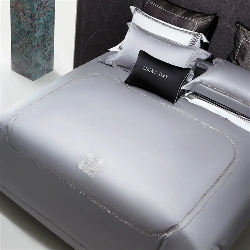 Silver cotton satin jacquard bedding set bedroom lucky day accent