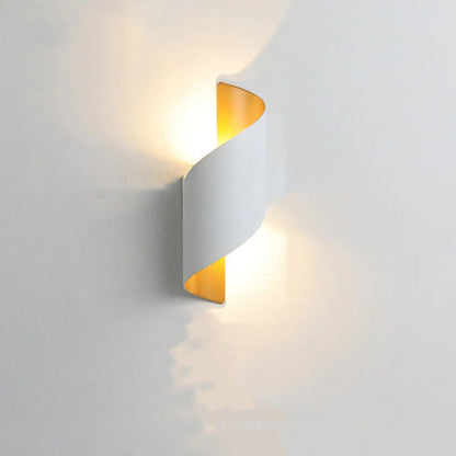 Simple Outdoor LED Lamp with Sleek Waterproof Design