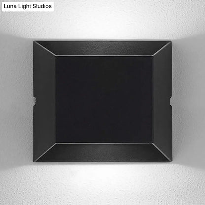 DecorBites™ Simple Style Matte Black LED Wall Sconce Lamp with Metallic Squared Shade - Warm/White Lighting for Balcony