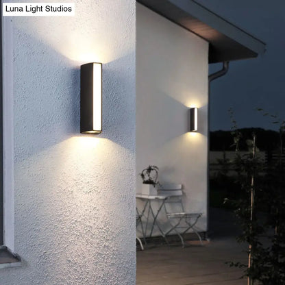 DecorBites™ Simple Style Matte Black Rectangle LED Wall Light Metallic Sconce Lamp - Outdoor Use