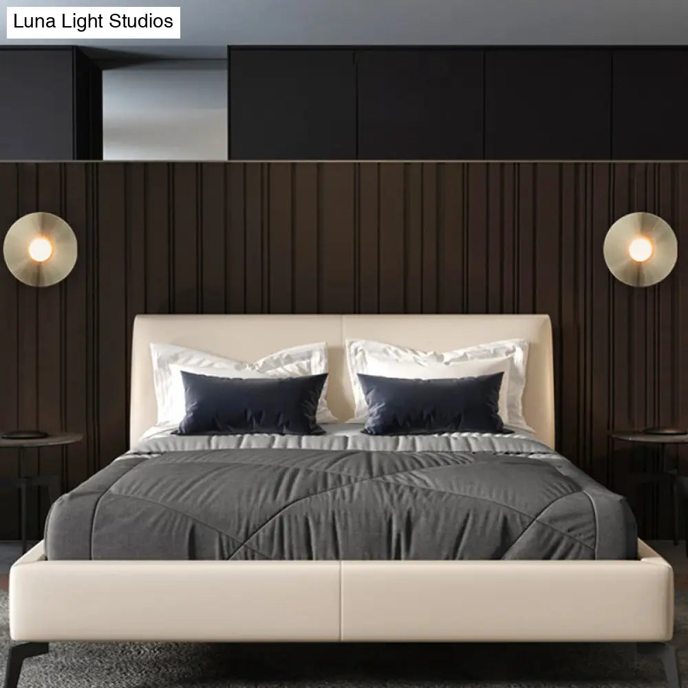 DecorBites™ Simplicity Circle Metal Wall Light Fixture - Elegant Gold Bedside Lamp