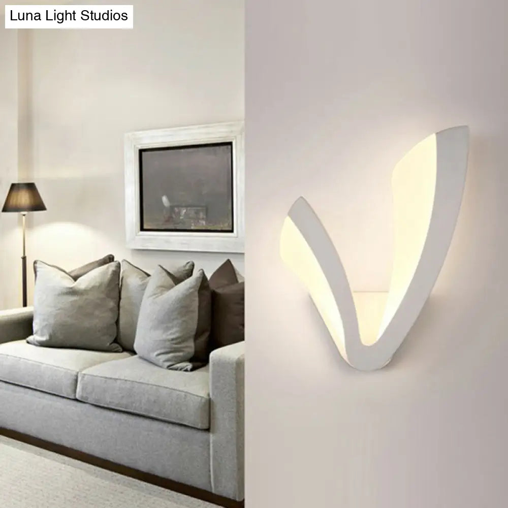 DecorBites™ Sleek LED Wall Sconce in White - Perfect for Bedside Mounting