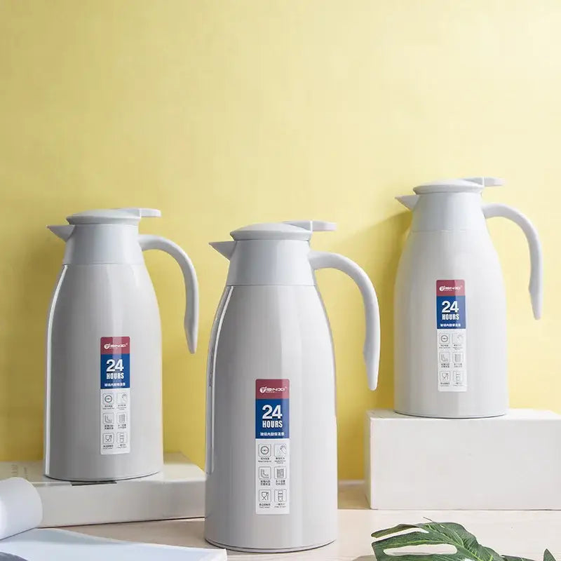 Sleek silver stainless steel insulavacuum bottle kitchen thermos