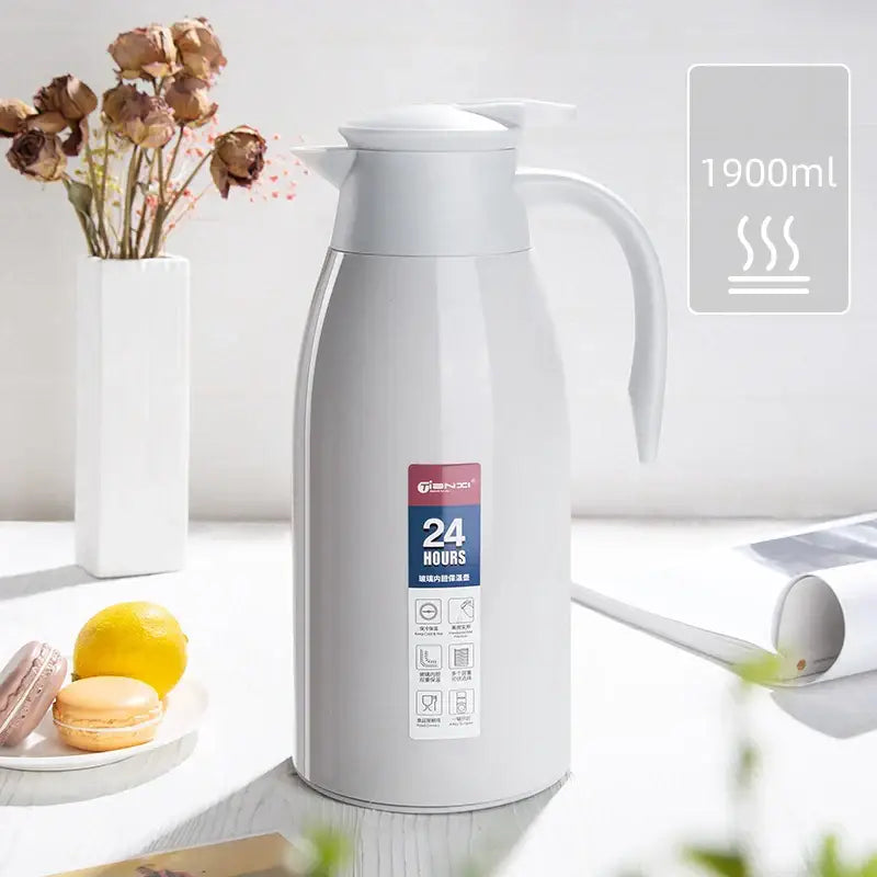 Sleek silver stainless steel insulavacuum bottle kitchen thermos