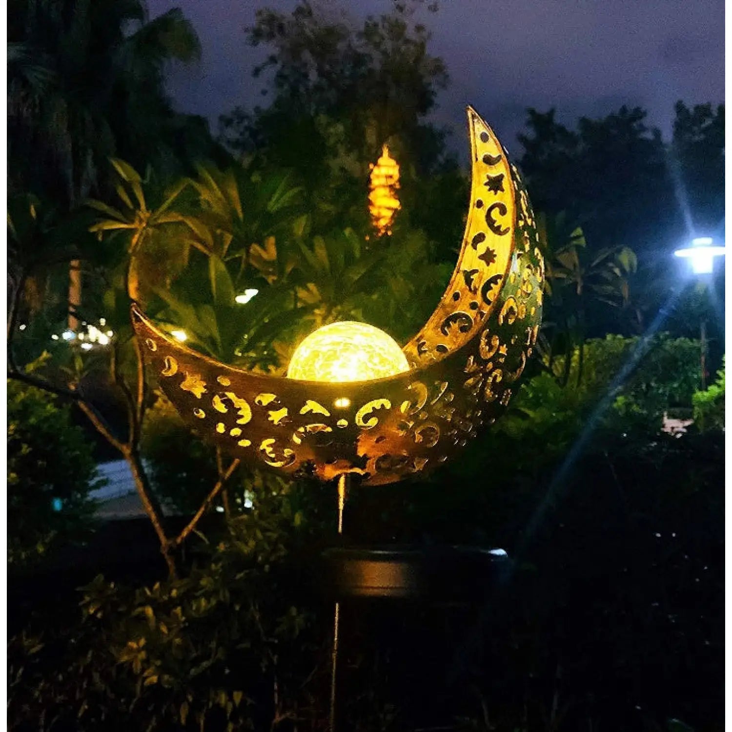 Solar LED Lamps with Waterproof & Flame Effect for Outdoor Garden Lighting