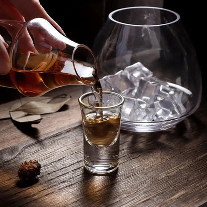 Teardrop glass wine pot for dining room and bar