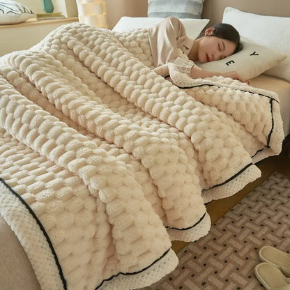 Textured cream coral fleece warm blanket bedroom quilt with black trim