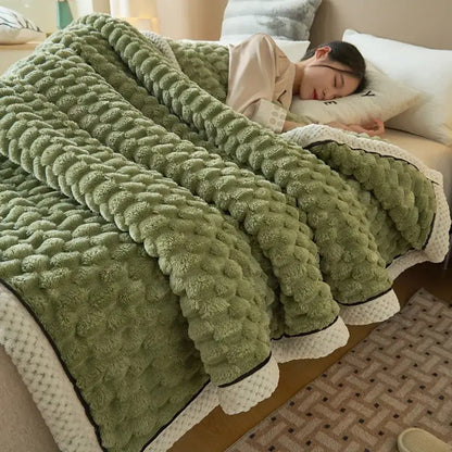 Textured cream coral fleece warm blanket bedroom quilt with black trim