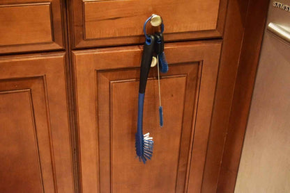 The Water Bottle Brush: 3 Tools in 1