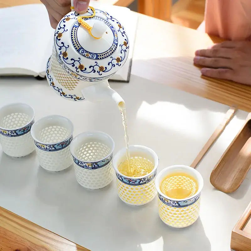 Traditional blue & white porcelain tea set dining room perforated body