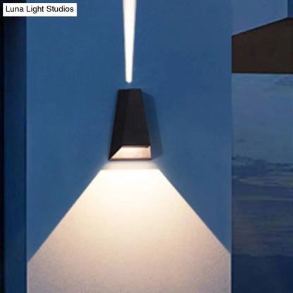 DecorBites™ Triangle Aluminum LED Wall Sconce in Black - Simple Style, Flush Mount, Warm/White Light