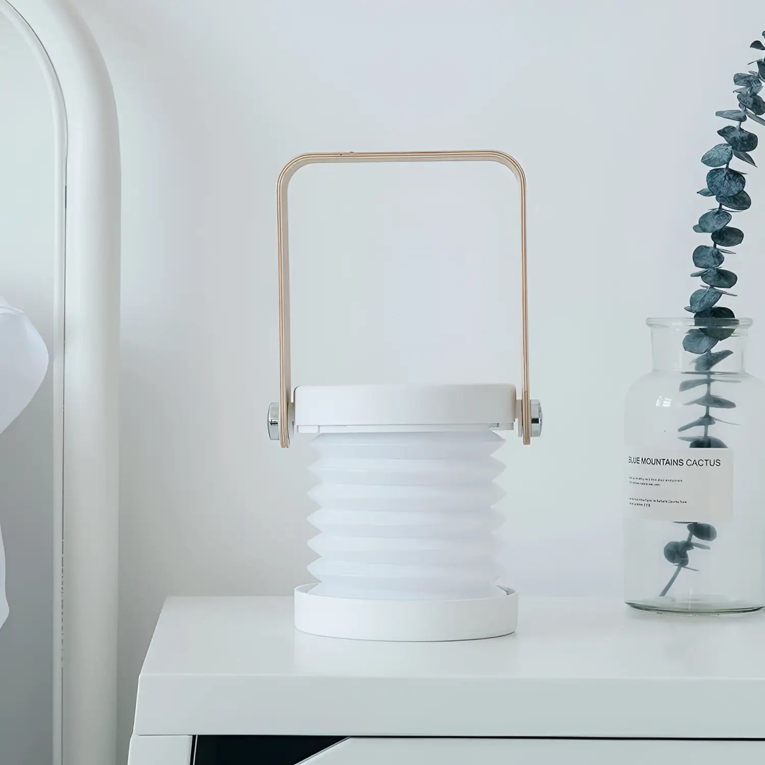 USB Rechargeable & Portable Lamp with Foldable LED Light Feature