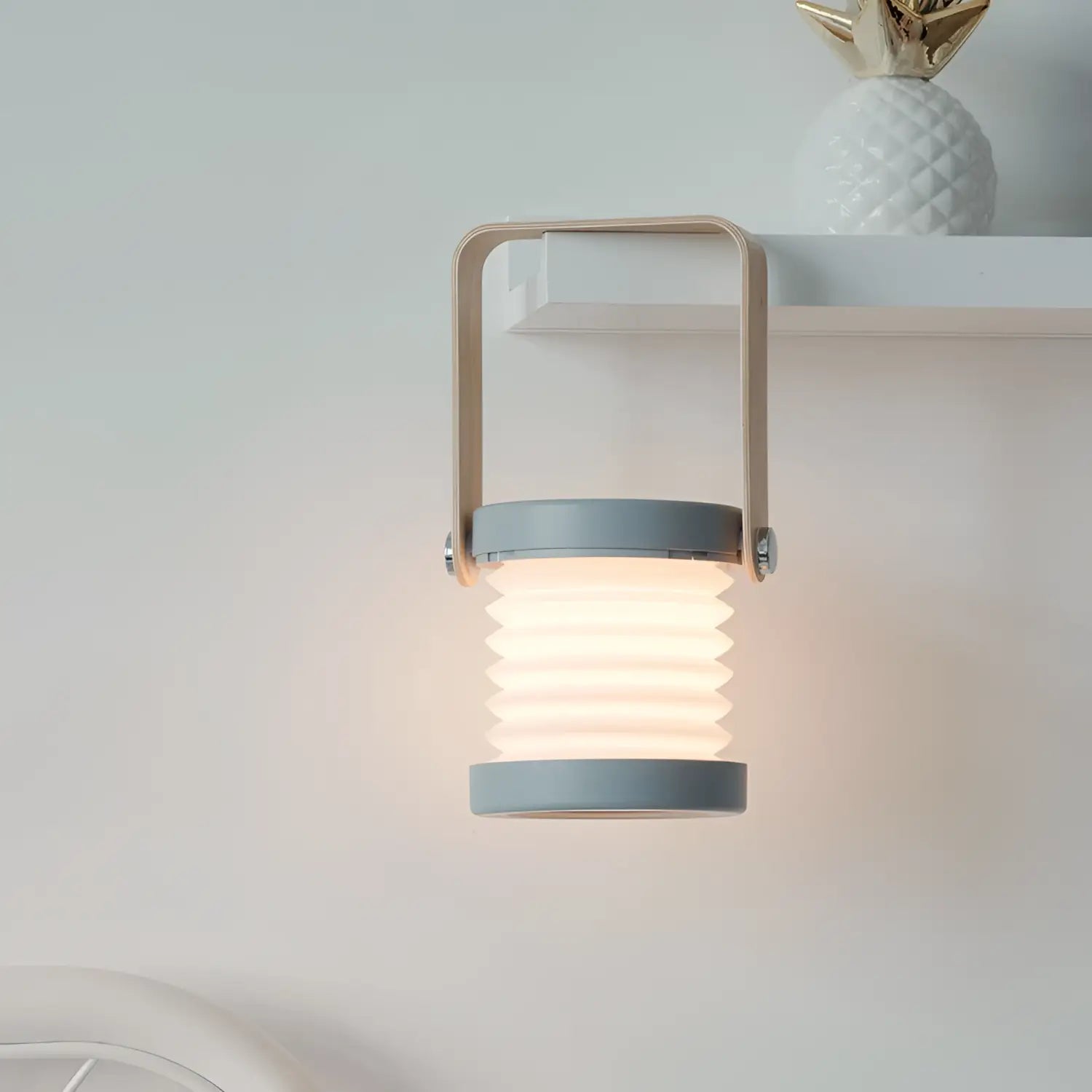 USB Rechargeable & Portable Lamp with Foldable LED Light Feature