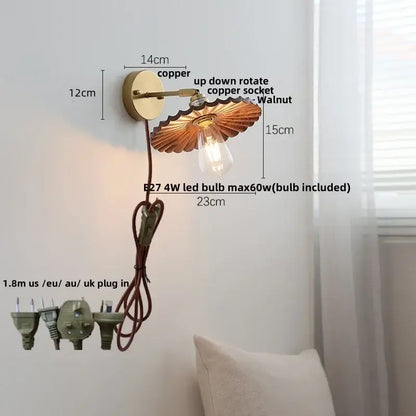 Vintage brass scalloped amber glass wall lamp bedroom light fixture