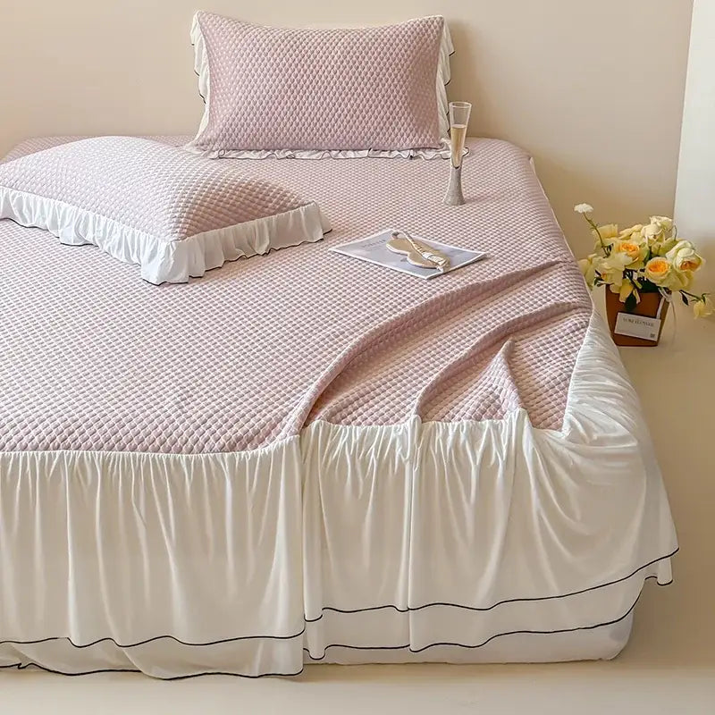 White and black ruffled bedding set bedroom cool feeling