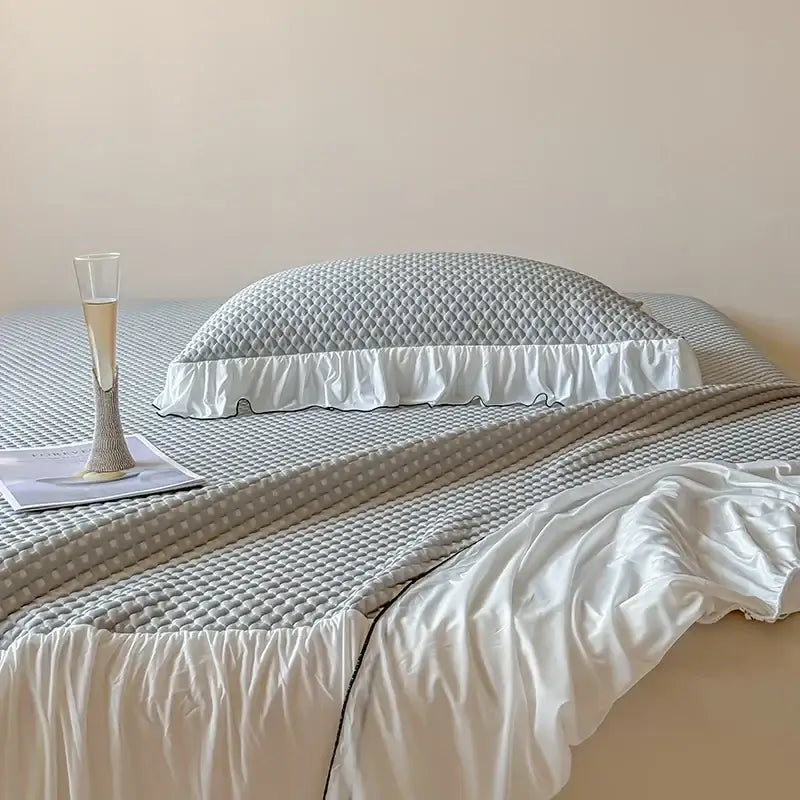 White and black ruffled bedding set bedroom cool feeling