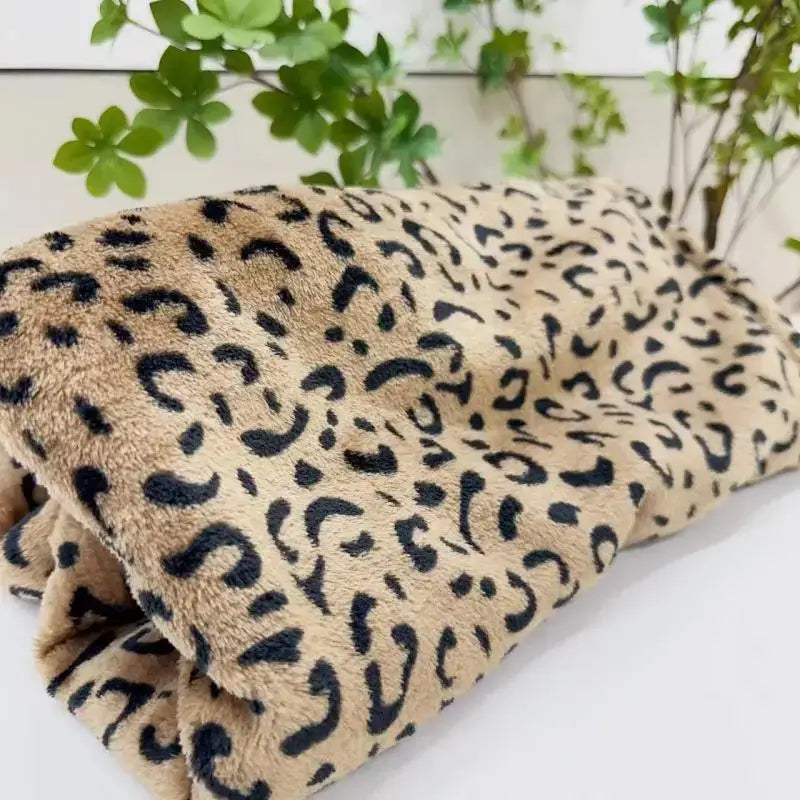 White and orange leopard print warm blanket bedroom fleece throw
