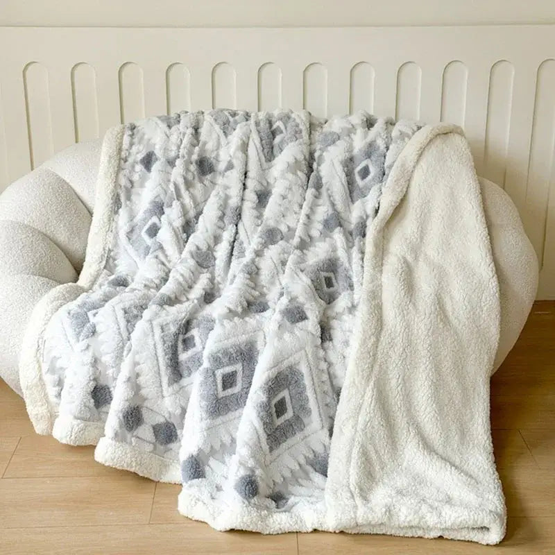 White and pink geometric jacquard taff velvet blanket bedroom throw