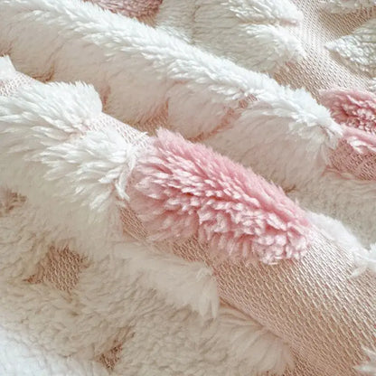 White and pink geometric jacquard taff velvet blanket bedroom throw
