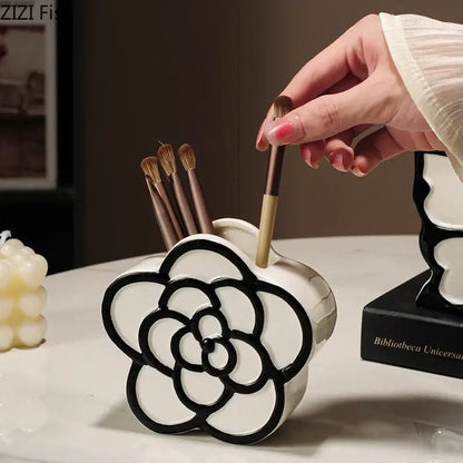 White & black butterfly ceramic tissue box bedroom decor