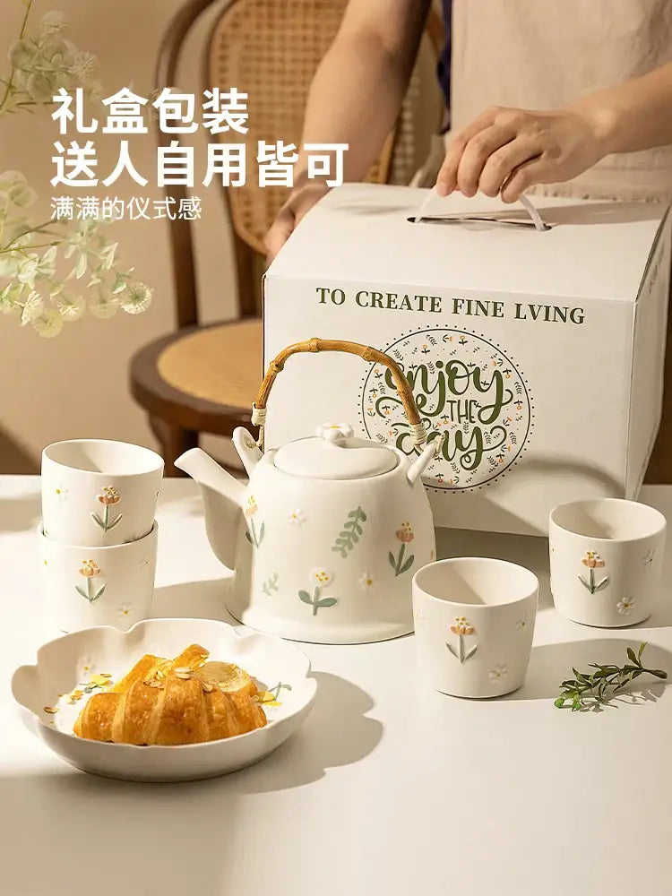 White ceramic daisy teapot set kitchen floral tea set with bamboo handle