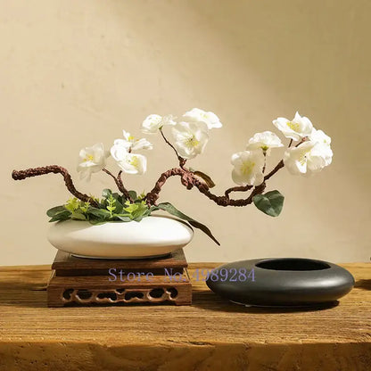 White cobblestone deformation ceramic vase for living room decor